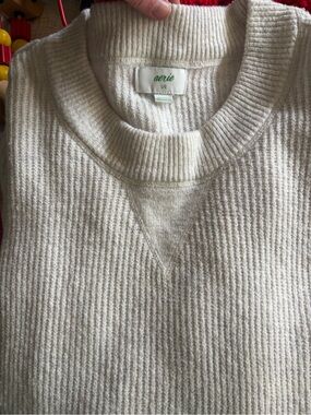 aerie Men's Off-White Ribbed Crewneck Sweater